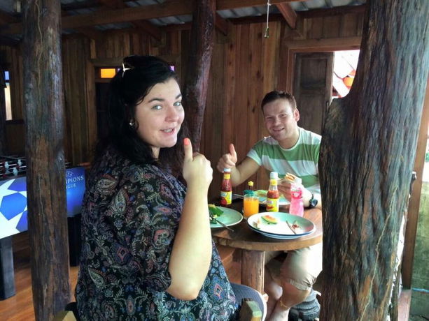 Imagen de la habitación del Hotel J Holiday Inn. Foto 9