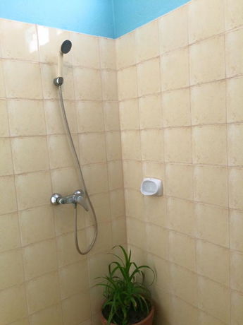 Imagen de la habitación del Hotel J Holiday Inn. Foto 12