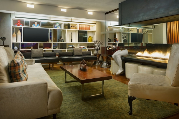 Imagen de los interiores del Hotel J House Greenwich. Foto 16