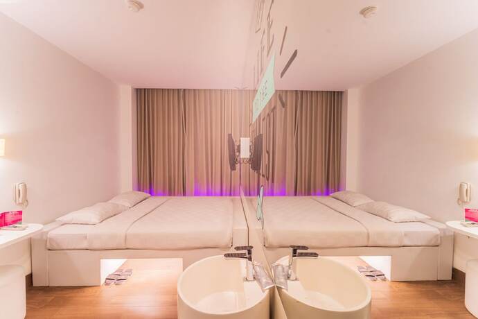 Imagen general del Hotel J Icon Hip. Foto 13