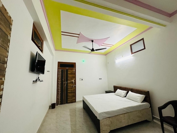 Imagen de la habitación del Hotel J K Palace. Foto 6