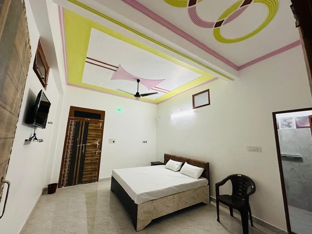Imagen de la habitación del Hotel J K Palace. Foto 8