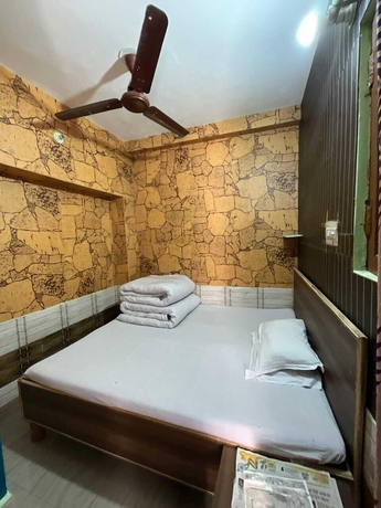 Imagen de la habitación del Hotel J M S Guest House. Foto 5