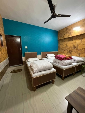 Imagen de la habitación del Hotel J M S Guest House. Foto 8