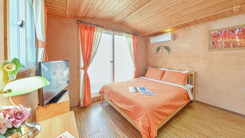 Imagen de la habitación del Hotel J Mong. Foto 4