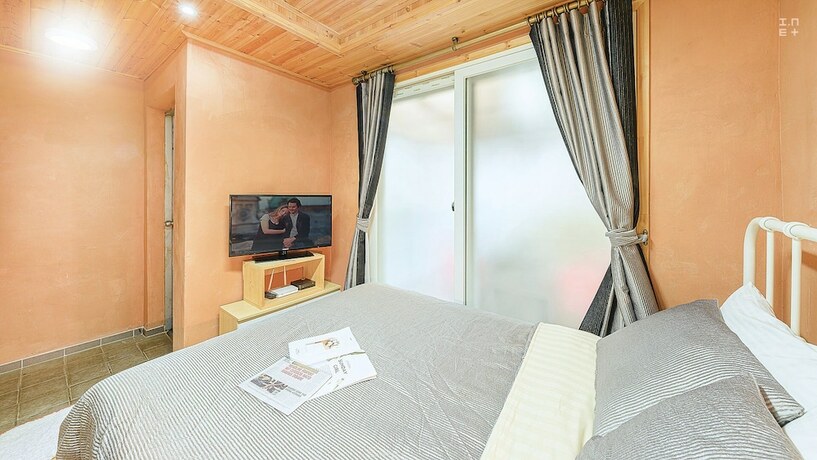 Imagen de la habitación del Hotel J Mong. Foto 9