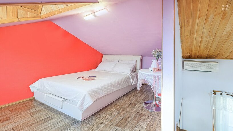 Imagen de la habitación del Hotel J Mong. Foto 17