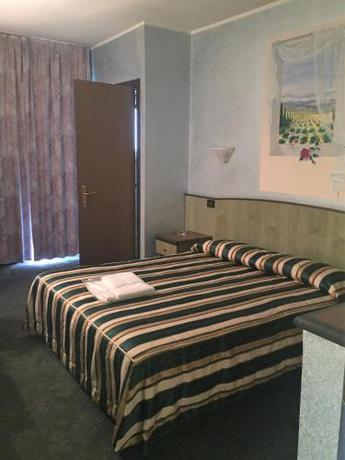 Imagen general del Hotel J, Orbassano. Foto 2