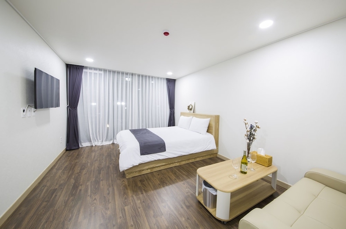 Imagen de la habitación del Hotel J Raum. Foto 5