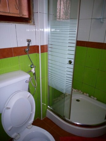 Imagen de la habitación del Hotel J Residence Motel Entebbe. Foto 18