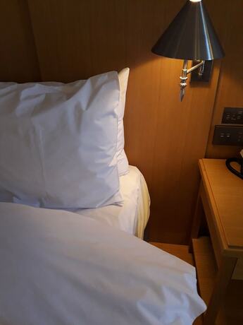 Imagen de la habitación del Hotel J Square. Foto 31