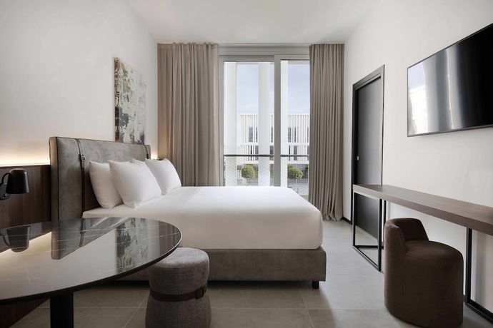Imagen de la habitación del Hotel J, Tur&iacute;n. Foto 12