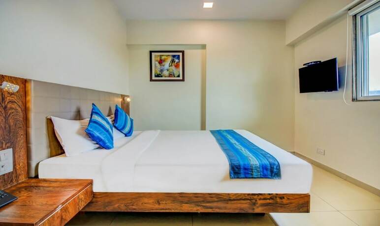 Imagen de la habitación del Hotel J and Banquets. Foto 25