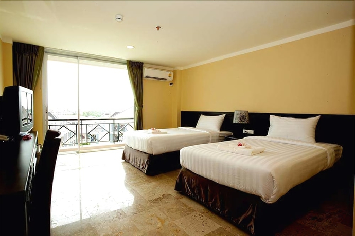 Imagen de la habitación del Hotel J and Y Lodge. Foto 11