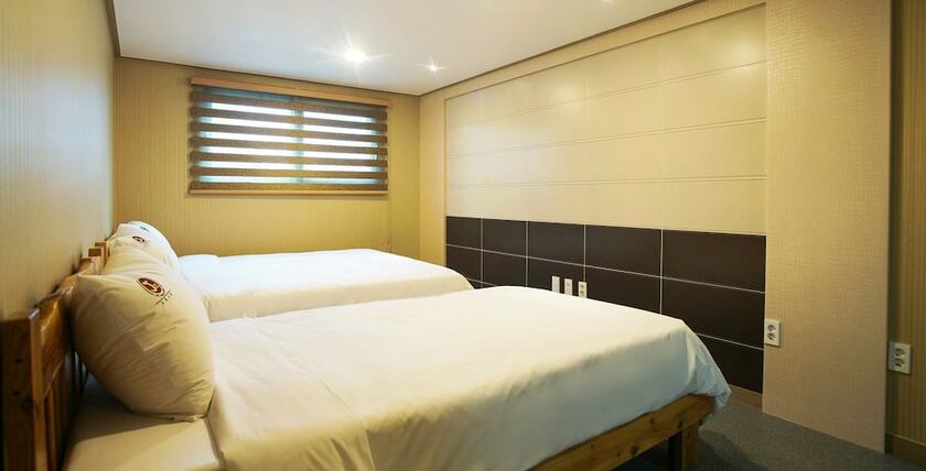 Imagen de la habitación del Hotel J2 Family Jeju. Foto 37