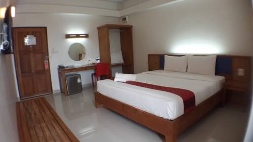 Imagen de la habitación del Hotel J2, Mae Sot. Foto 9