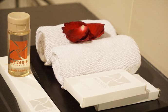 Imagen de la habitación del Hotel J4 Hotels Legian - Chse Certified. Foto 10