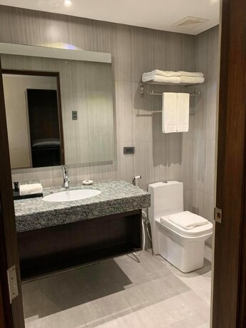 Imagen general del Hotel J7 Plaza Hotel. Foto 7