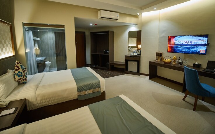 Imagen de la habitación del Hotel J7 Plaza Hotel. Foto 19