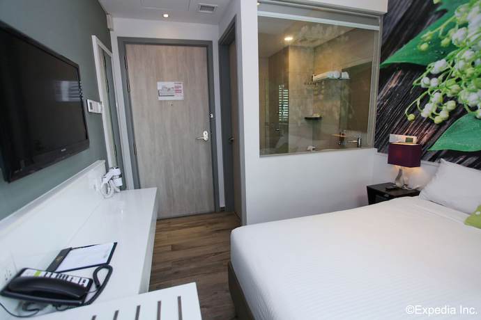 Imagen de la habitación del Hotel J8 (sg Clean). Foto 3