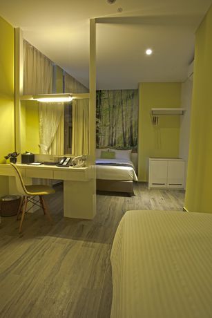 Imagen de la habitación del Hotel J8 (sg Clean). Foto 18