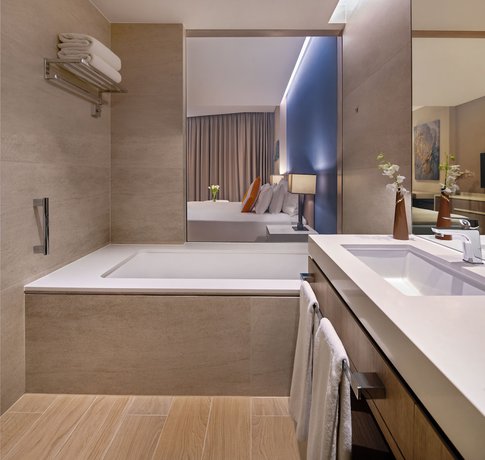 Imagen de los interiores del Hotel JA Lake View Hotel, Dubai. Foto 22