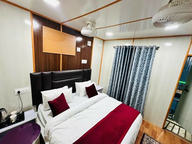 Imagen general del Hotel JAI SANTOSHI DHAAM. Foto 15