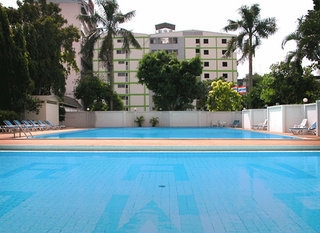Imagen de la piscina del Hotel JAL City Bangkok. Foto 4