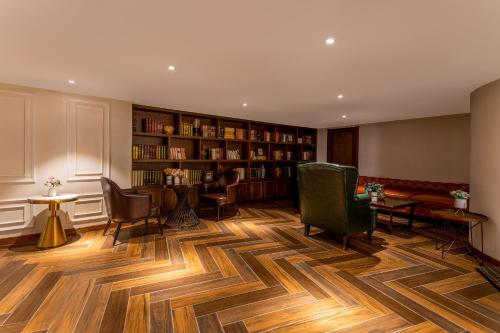 Imagen general del Hotel JAMES JOYCE COFFETEI- Guangzhou Beijing Road Metro Station Pedestrian Street Branch. Foto 6