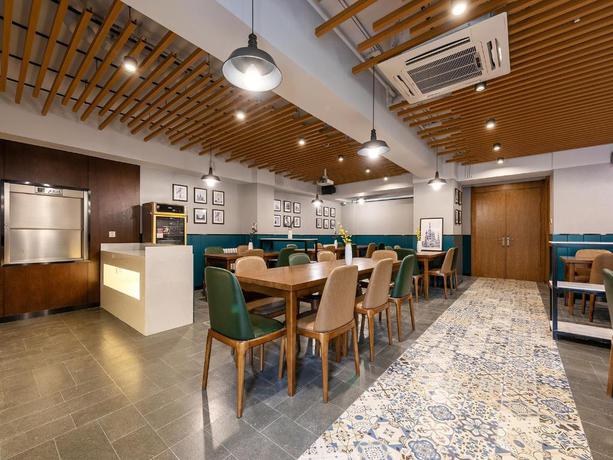 Imagen general del Hotel JAMES JOYCE COFFETEL HARBIN WEST HIGH SPEED RAILWA. Foto 2