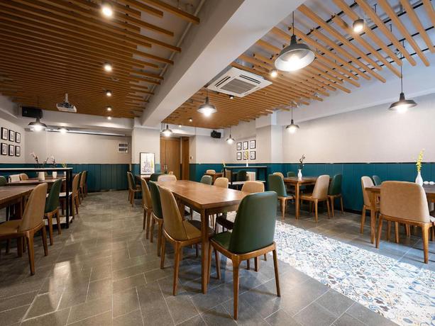 Imagen general del Hotel JAMES JOYCE COFFETEL HARBIN WEST HIGH SPEED RAILWA. Foto 3