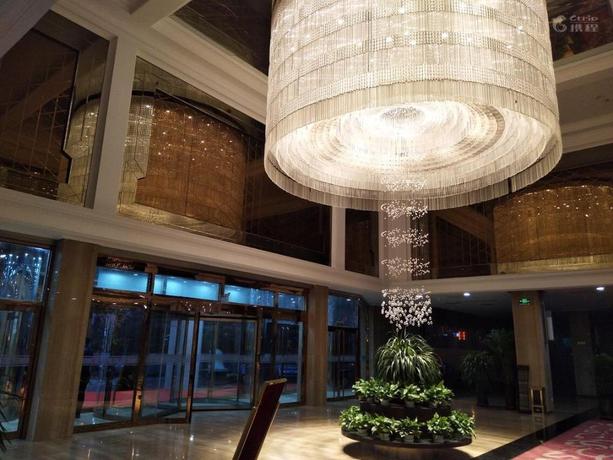 Imagen general del Hotel JAMES JOYCE COFFETELA QINHUANGDAO PEOPLE S SQUARE. Foto 2