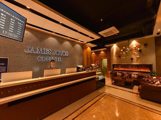 Imagen de los interiores del Hotel JAMES JOYCE COFFETELA RENMIN UNIVERSITY METRO STATION. Foto 5