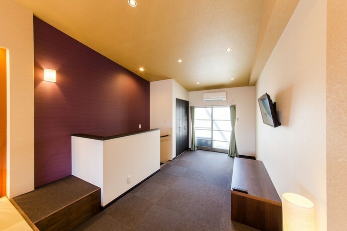 Imagen de la habitación del Hotel JAPANING KUJO. Foto 12