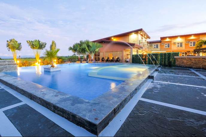 Imagen de la piscina del Hotel JAPI Traveller\'s and Restaurant - Annex. Foto 20