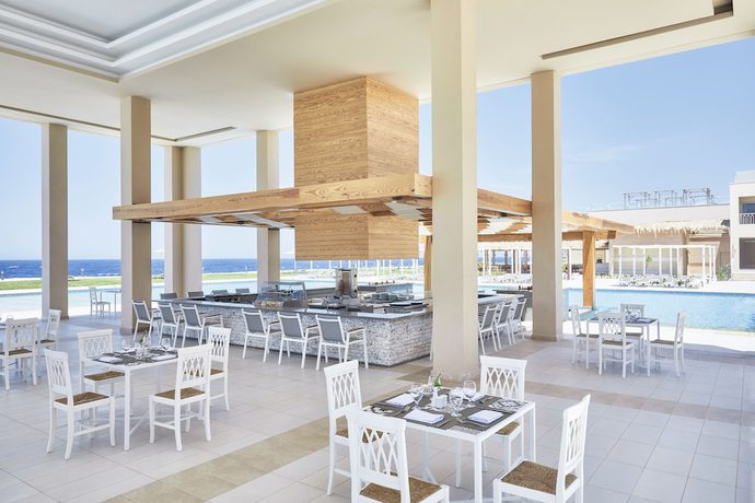 Imagen de la piscina del Hotel JAZ Elite Maraya - All inclusive. Foto 17