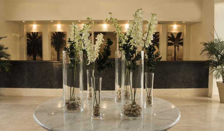 Imagen de los interiores del Hotel JAZ Neo Naama Bay. Foto 12