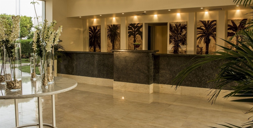 Imagen de los interiores del Hotel JAZ Neo Naama Bay. Foto 13