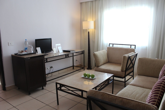 Imagen de la habitación del Hotel JAZ Neo Sharks Bay. Foto 7