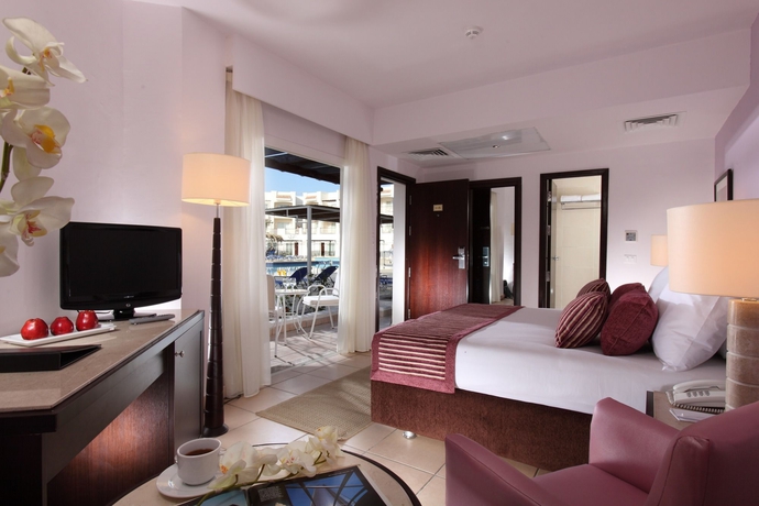 Imagen de la habitación del Hotel JAZ Neo Sharks Bay. Foto 8