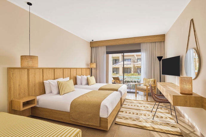 Imagen de la habitación del Hotel JAZ Viva Almaza Blu, Almaza Bay. Foto 9