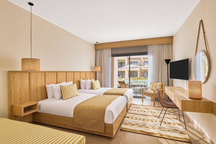 Imagen de la habitación del Hotel JAZ Viva Almaza Blu, Almaza Bay. Foto 11