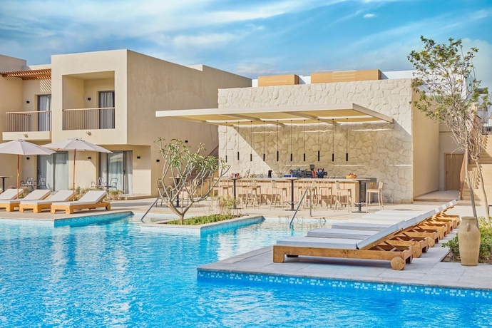 Imagen de la piscina del Hotel JAZ Viva Almaza Blu, Almaza Bay. Foto 16