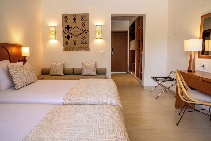 Imagen de la habitación del Hotel JAZ Viva Casa Maza, Almaza Bay. Foto 3