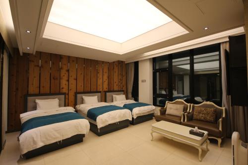 Imagen de la habitación del Hotel JB Tourist. Foto 16