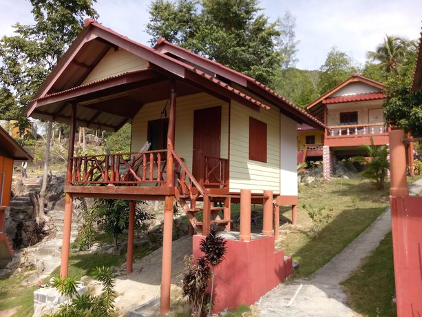 Imagen de la habitación del Hotel J.B.Hut Bungalows. Foto 2