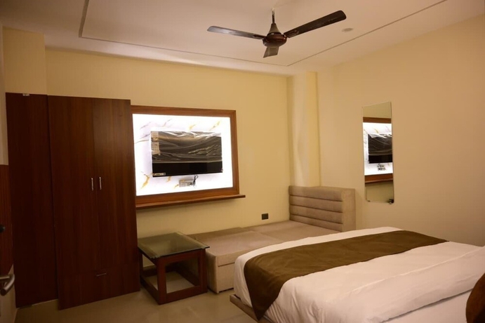 Imagen de la habitación del Hotel JBS Regency and Banquet. Foto 9