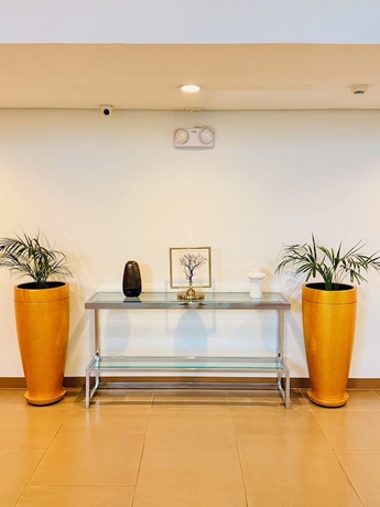 Imagen de los interiores del Hotel JFam Suites. Foto 12