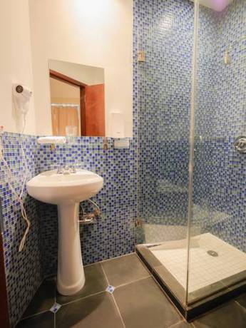 Imagen de la habitación del Hotel JG Sohotel. Foto 15