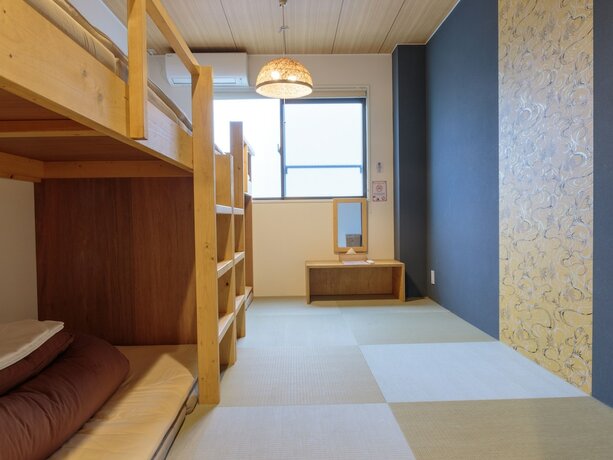 Imagen general del Hotel J-Hoppers Osaka Universal - Hostel. Foto 8
